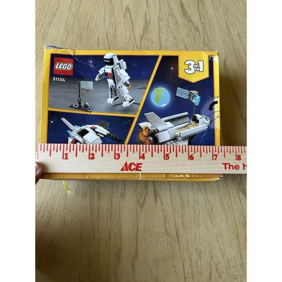 LEGO Creator 3-in-1 Space Shuttle 31134 New Never Used With Manual - Picture 7 of 7